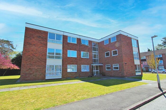 2 Bedroom Flat To Rent In Liebenrood Road, Reading, Reading, RG30