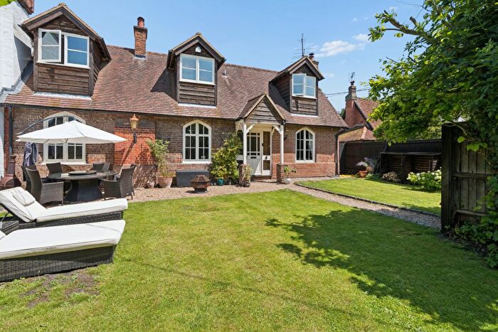 3 Bedroom Cottage For Sale In Green End Street, Aston Clinton, Aylesbury, Buckinghamshire, HP22