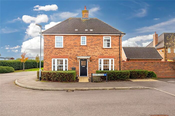 3 Bedroom Detached House For Sale In Randall Lane, Stewartby, Bedfordshire, MK43