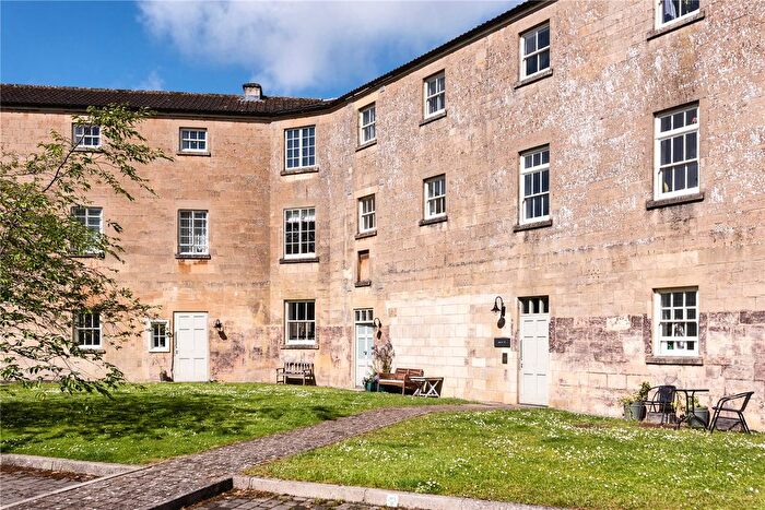 2 Bedroom Flat To Rent In The Hexagon, Bath, BA2