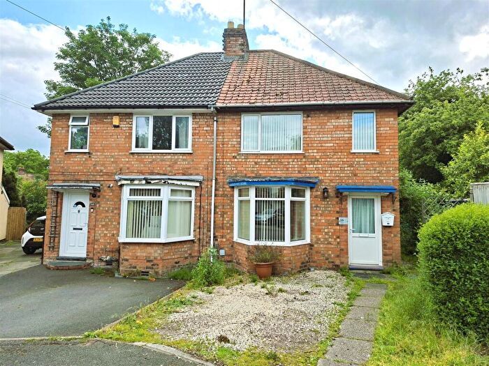 3 Bedroom Semi-Detached House For Sale In Elton Grove, Acocks Green, Birmingham, B27