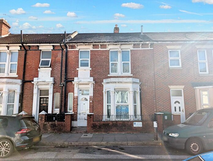 3 Bedroom Terraced House For Sale In Sheffield Road, Portsmouth, PO1