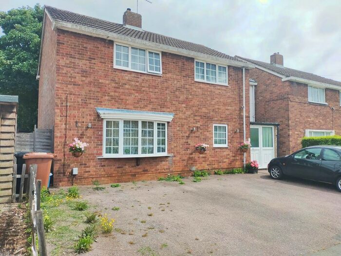 5 Bedroom Property To Rent In The Willows, Stevenage, SG2