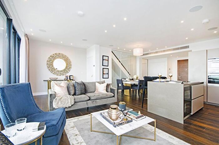 3 Bedroom Penthouse To Rent In Finchley Road, South Hampstead, London, NW3