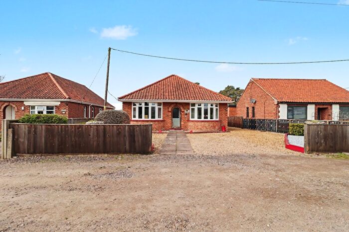 3 Bedroom Detached Bungalow For Sale In West Winch Road, West Winch, King's Lynn, Norfolk, PE33