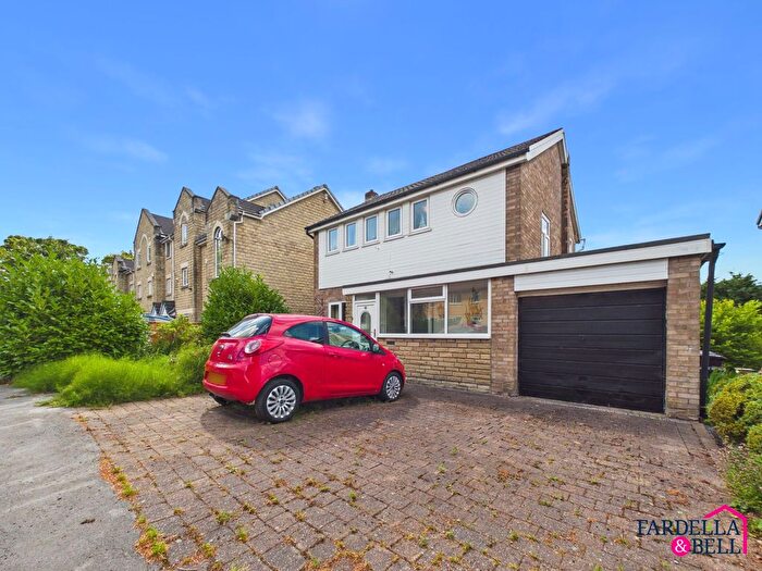 3 Bedroom Detached House For Sale In River Drive, Padiham, BB12