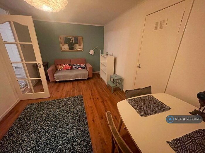 1 Bedroom Flat To Rent In Cumberland Street, Glasgow, G5