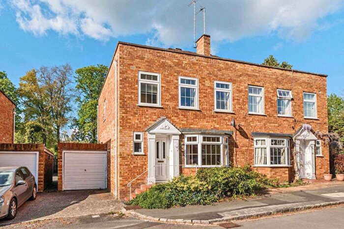 3 Bedroom Semi-Detached House To Rent In Millers Close, Goring On Thames, RG8