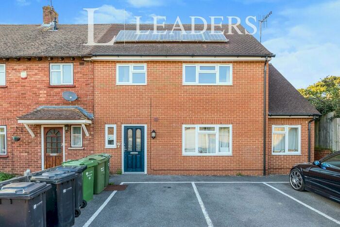 2 Bedroom Apartment To Rent In Cobbett Road, Guildford, GU2