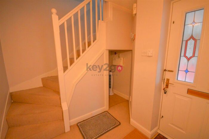 1 Bedroom Town House To Rent In Hall Meadow Drive, Halfway, S20