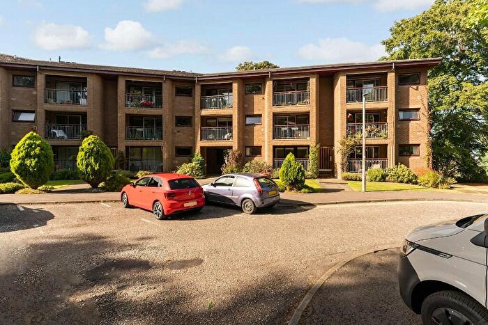 2 Bedroom Flat To Rent In York Road, Trinity, Edinburgh, EH5
