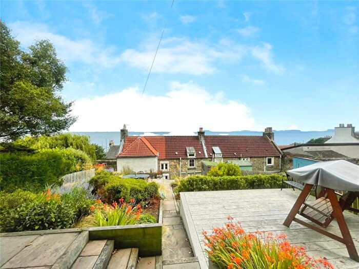 1 Bedroom Terraced House To Rent In High Street, Dysart, Kirkcaldy, KY1