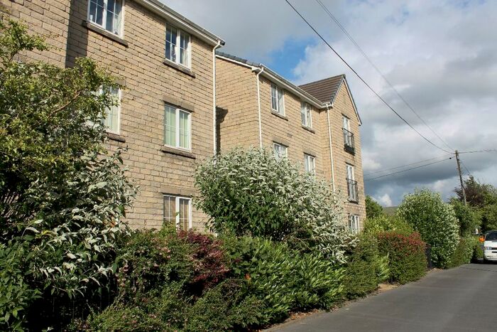 2 Bedroom Flat To Rent In Manchester Road, Haslingden, Rossendale, BB4