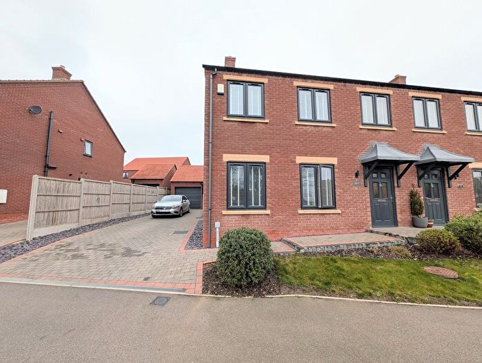 4 Bedroom Semi-Detached House For Sale In Buttercup Lane, Louth, LN11