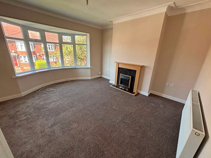 2 Bedroom Flat To Rent In Granville Road, Gosforth, Newcastle Upon Tyne, NE3