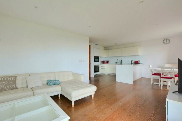 3 Bedroom Apartment To Rent In Merlin Court, Saundby Lane, London, SE3