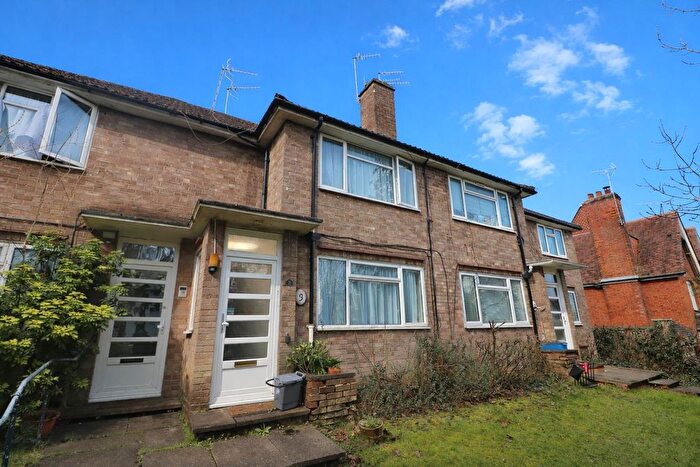 2 Bedroom Flat To Rent In Barnet Lane, Elstree, WD6