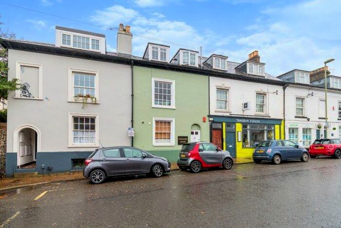 1 Bedroom Flat To Rent In Upper High Street, Winchester, SO23