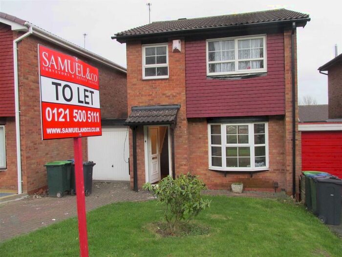 3 Bedroom Link Detached House To Rent In St. Christopher Close, West Bromwich, B70