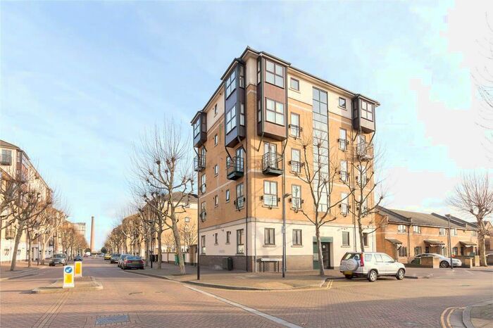 2 Bedroom Flat To Rent In Stuart House, Beaulieu Avenue, London, E16