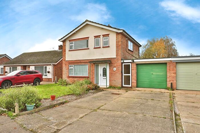 3 Bedroom Detached House For Sale In Pound Green Lane, Shipdham, Thetford, IP25