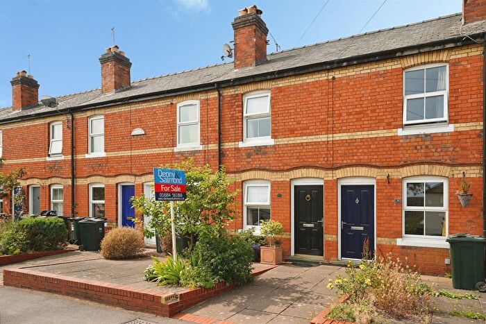 2 Bedroom Terraced House For Sale In Belmont Road, Malvern, WR14
