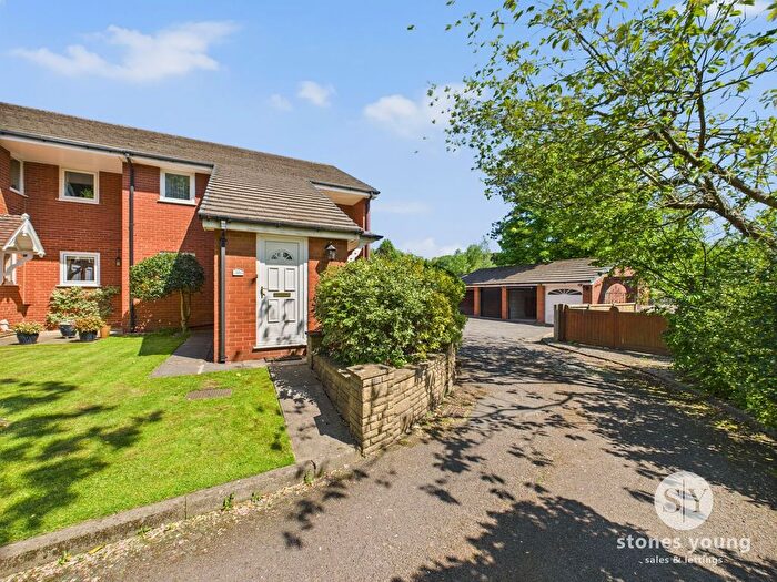 2 Bedroom Flat For Sale In The Hawthorns, Wilpshire, BB1