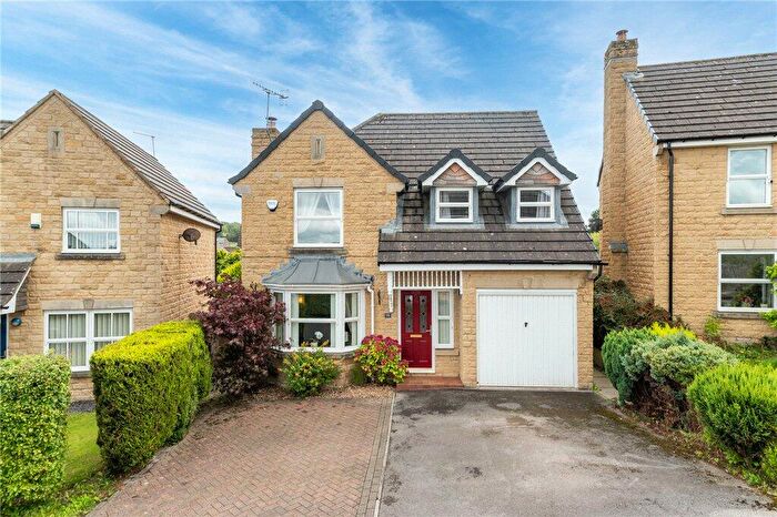 4 Bedroom Detached House For Sale In Magnolia Drive, Allerton, Bradford, West Yorkshire, BD15