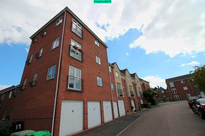 2 Bedroom Apartment To Rent In Ledger Walk, Nottingham, NG5