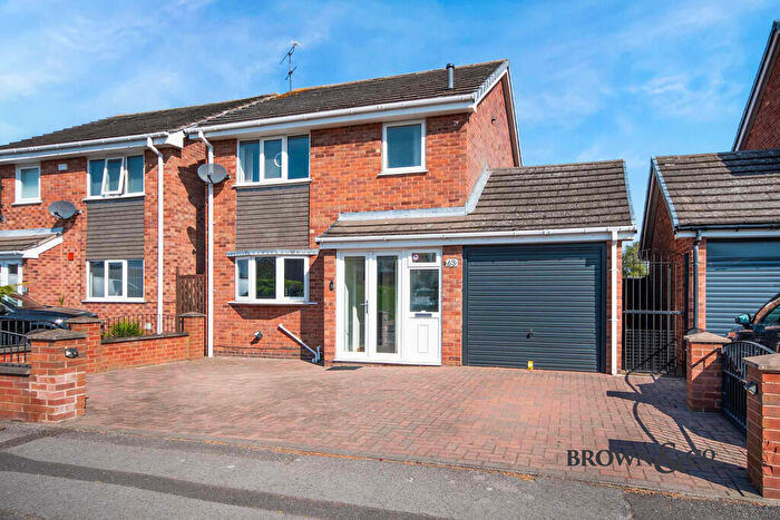 3 Bedroom Detached House For Sale In Portland Place, Sutton Cum Lound, DN22