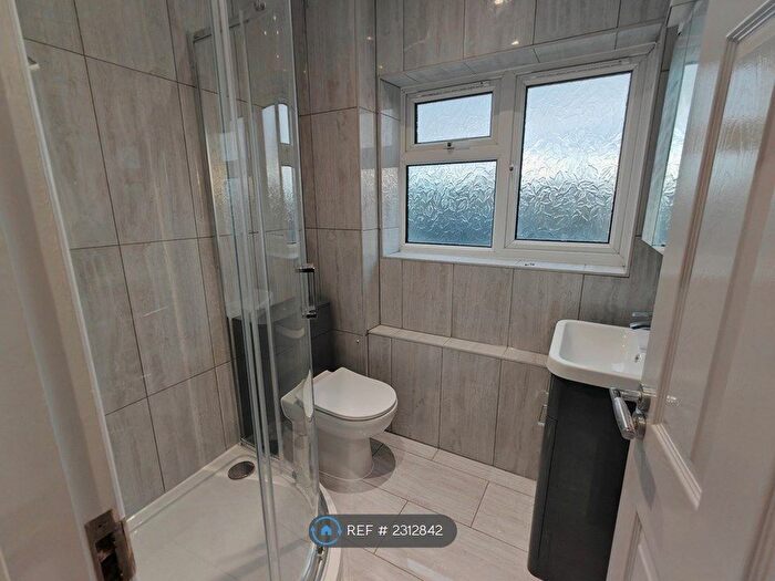 1 Bedroom Flat To Rent In Northdown Road, Hatfield, AL10