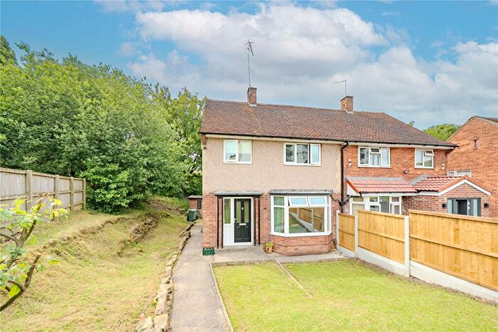 3 Bedroom Semi-Detached House For Sale In Fillingfir Drive, Leeds, West Yorkshire, LS16
