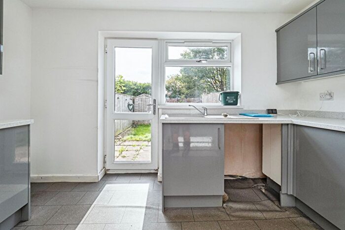 3 Bedroom Terraced House For Sale In Severn Street, Hull, HU8