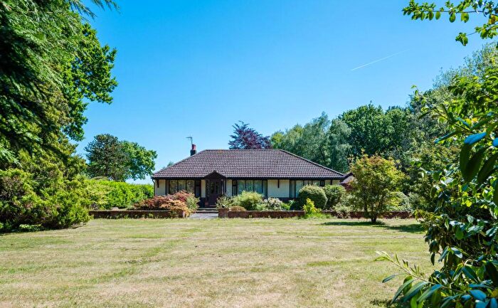 2 Bedroom Detached House For Sale In Blythe Lane, Lathom, L40