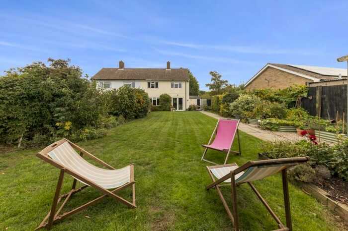 3 Bedroom Semi-Detached House For Sale In High Close, Heydon, SG8