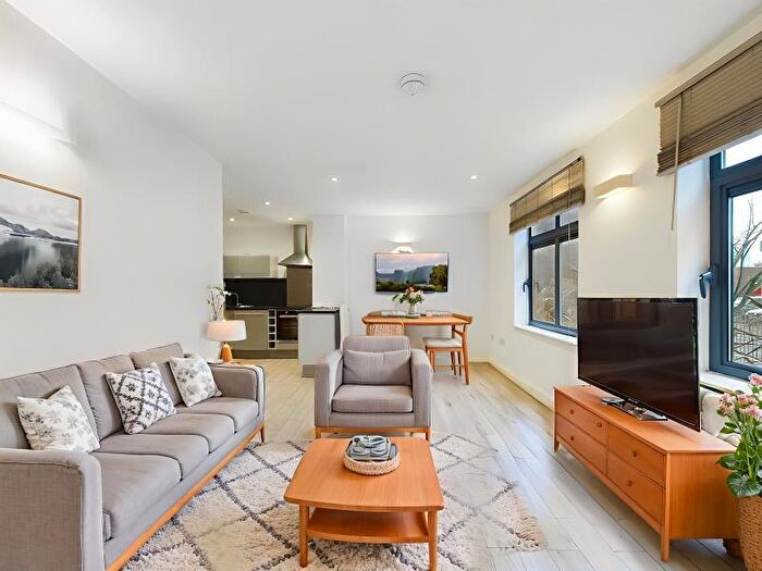 2 Bedroom Apartment To Rent In Tarn House, Manchester, M15