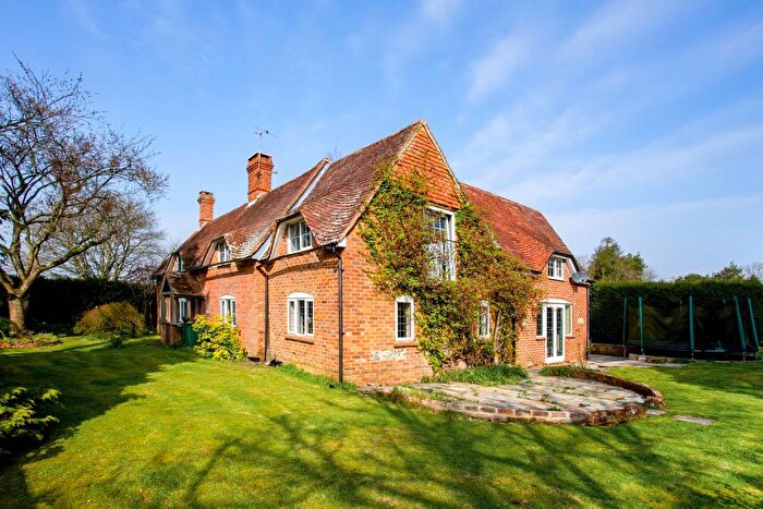 5 Bedroom Detached House To Rent In Inholmes Common, Woodlands St. Mary, Hungerford, RG17