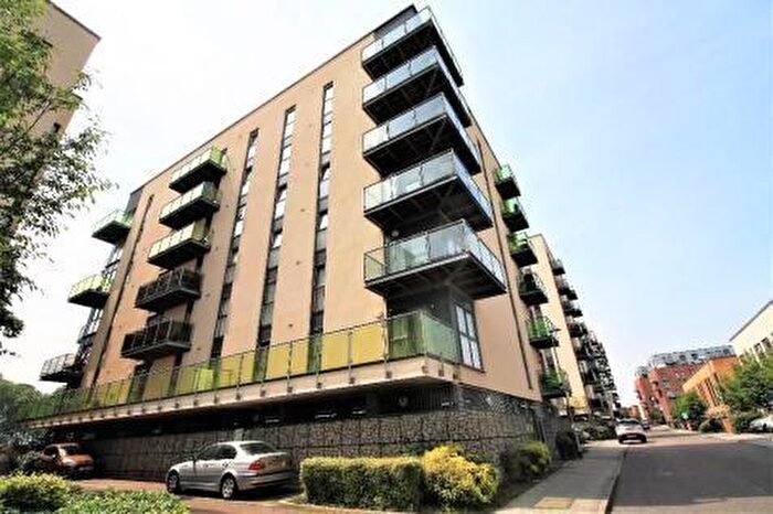 2 Bedroom Flat To Rent In Academy Way, Dagenham, Dagenham, RM8