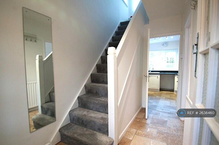 3 Bedroom Semi-Detached House To Rent In Carmarthen Road, Fforestfach, Swansea, SA5