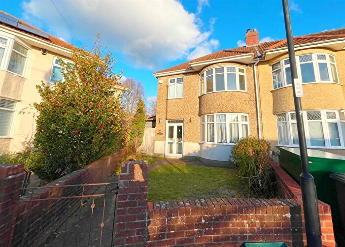3 Bedroom End Of Terrace House For Sale In Stoneleigh Crescent, Bristol, BS4