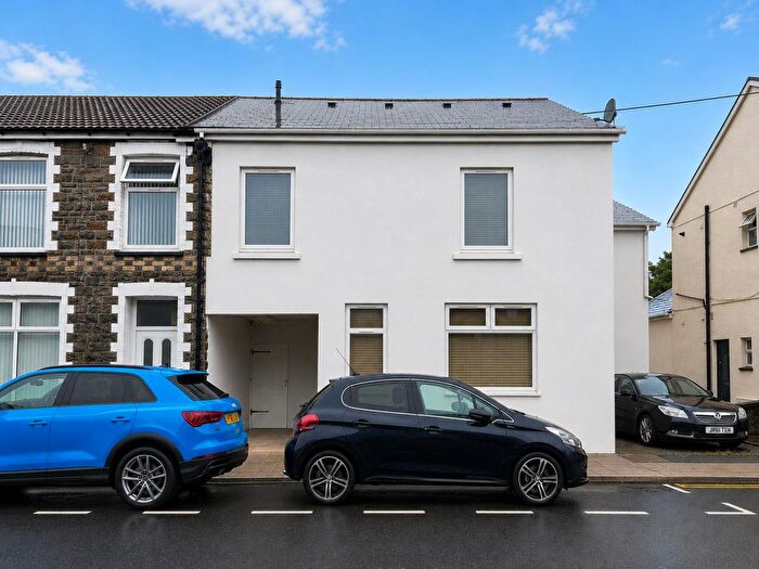1 Bedroom Flat To Rent In Cardiff Road, Taffs Well, Cardiff, CF15