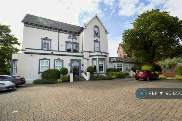 2 Bedroom Flat To Rent In Cavendish Crescent North, Nottingham, NG7