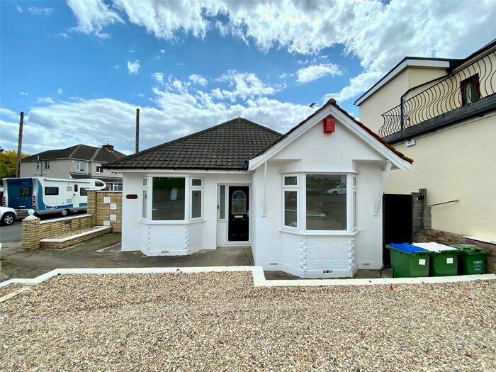 3 Bedroom Bungalow To Rent In Bedonwell Road, Belvedere, DA17