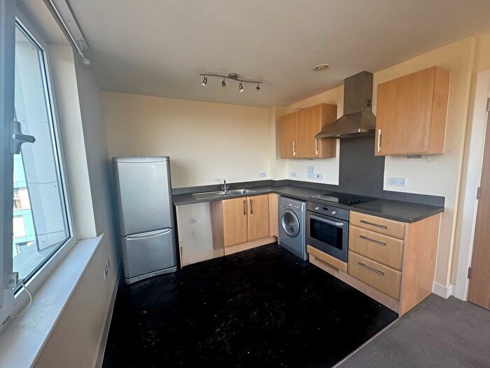 2 Bedroom Flat To Rent In Goldsmith Avenue, Southsea, PO4