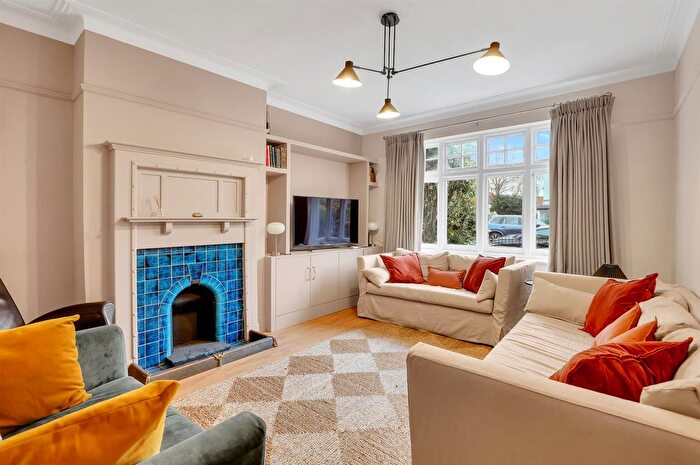 3 Bedroom Terraced House To Rent In Hervey Close, London, N3