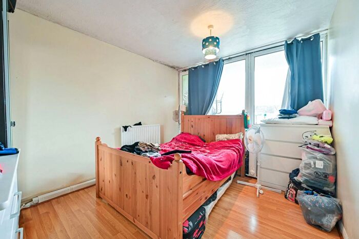 1 Bedroom Flat For Sale In Loughborough Road, Brixton, London, SW9