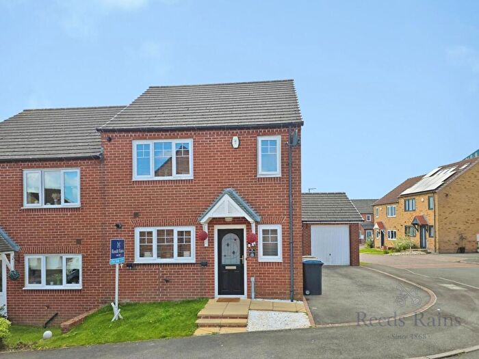 3 Bedroom Semi Detached House For Sale In Gayle Court, Consett, Durham, DH8