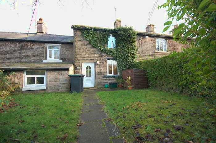 2 Bedroom Cottage To Rent In Marple Road, Chisworth, SK13