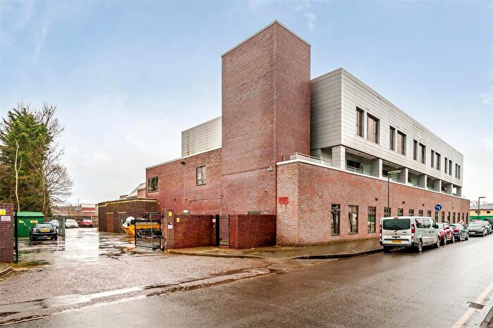 Property To Rent In Staines Road West, Sunbury-On-Thames, TW16