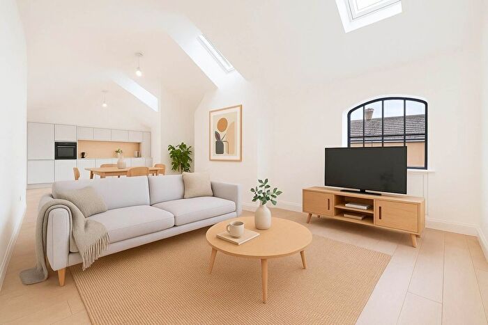 3 Bedroom End Of Terrace House For Sale In Macneil Street, Larkhall, ML9